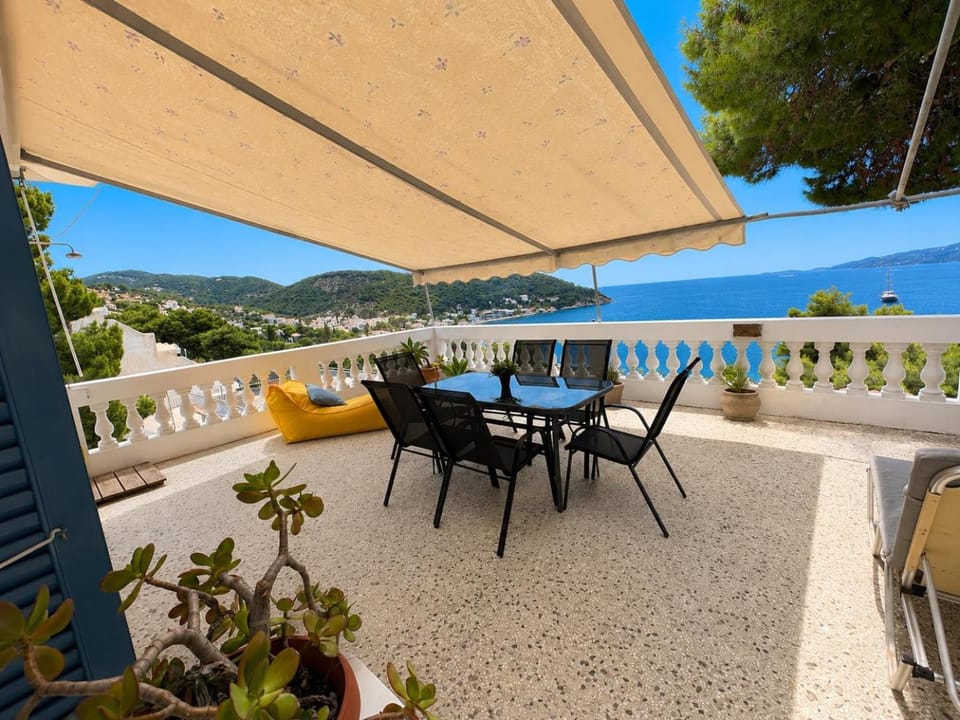 Villa Loula Apartment II Apartment in Poros