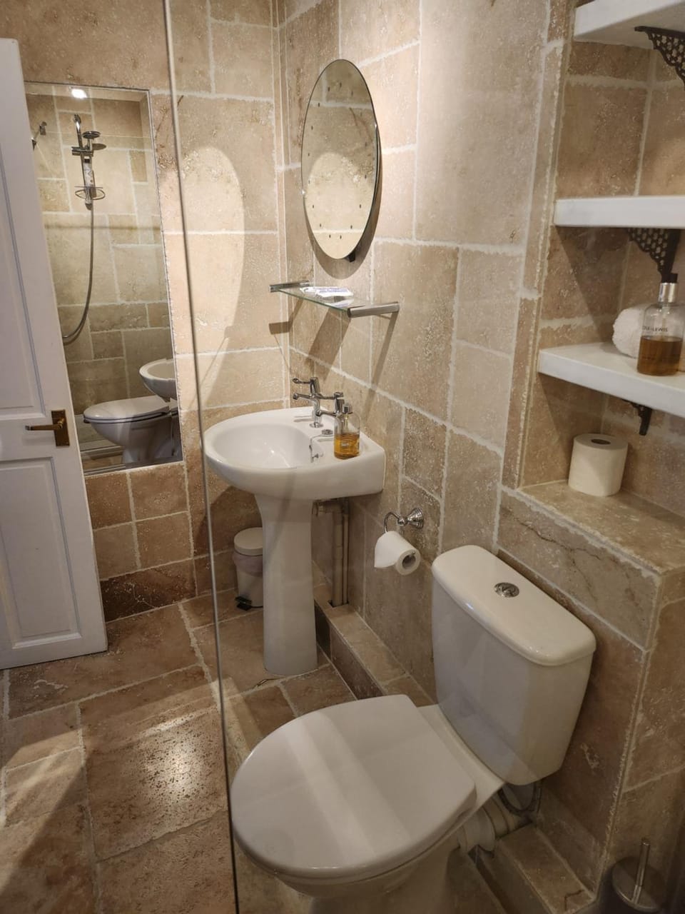 Anzac Street B&B Bed and Breakfast in Dartmouth