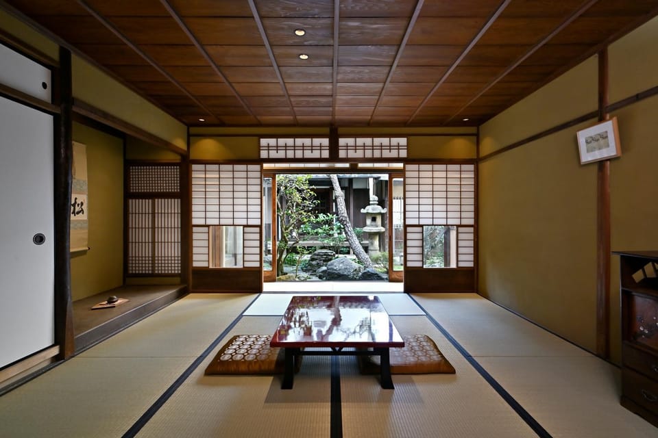 Day, Photo of the whole room, Decorative detail, Decorative detail, Garden view