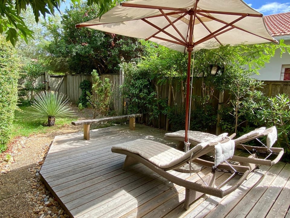 Idyllic Chalet right near the dunes in Cap Ferret House in La Teste-de-Buch