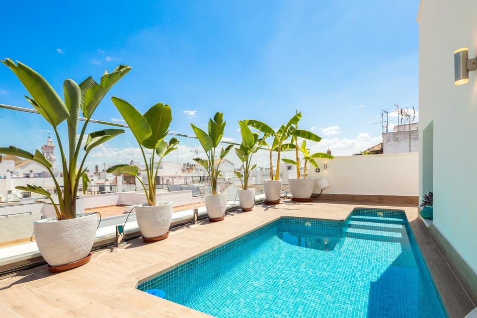 Balcony/Terrace, Swimming pool