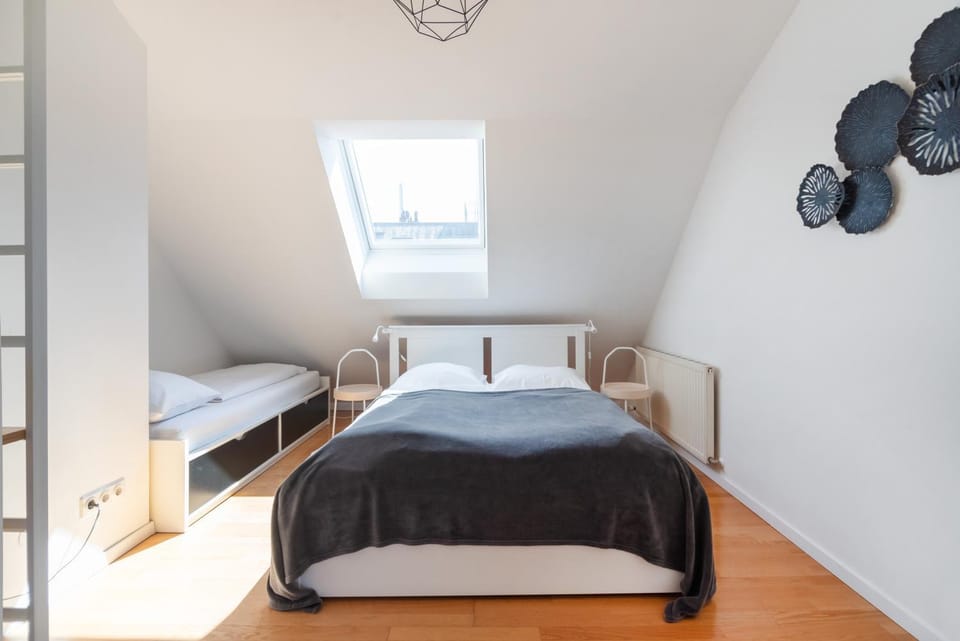 Bed, Bedroom