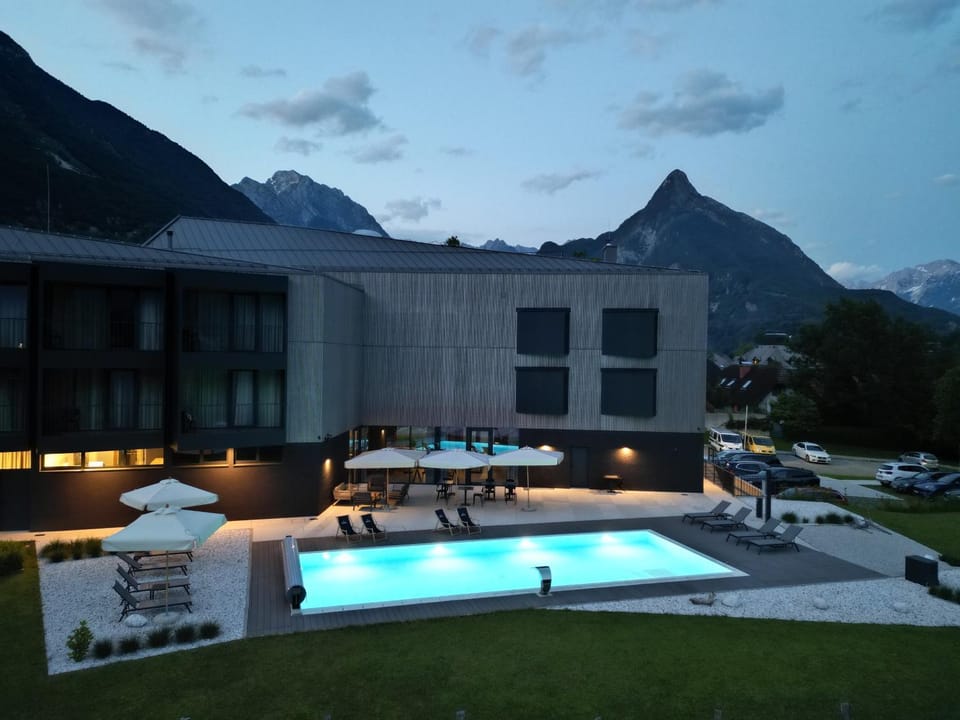 Property building, Swimming pool