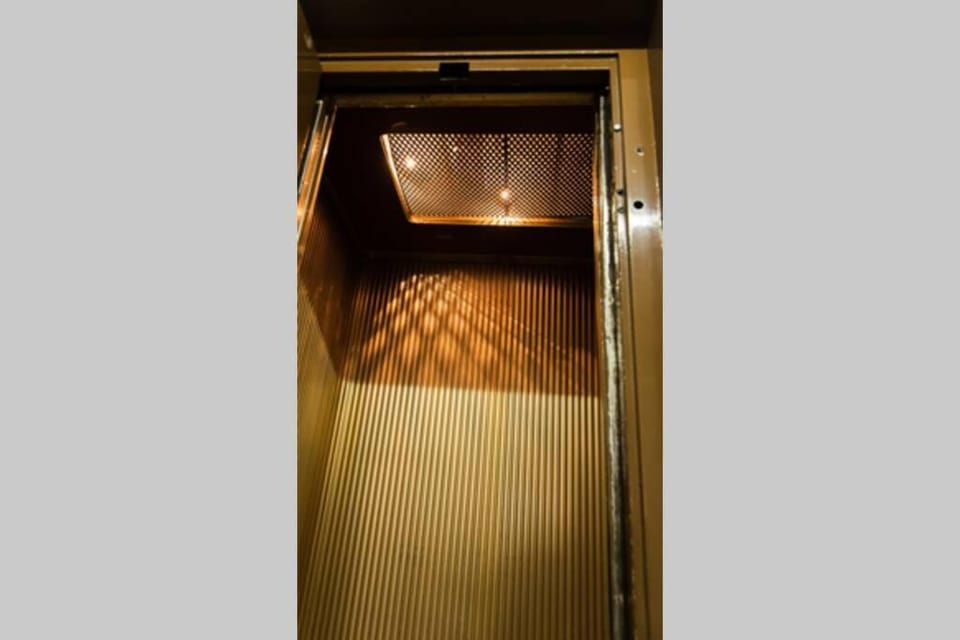 elevator