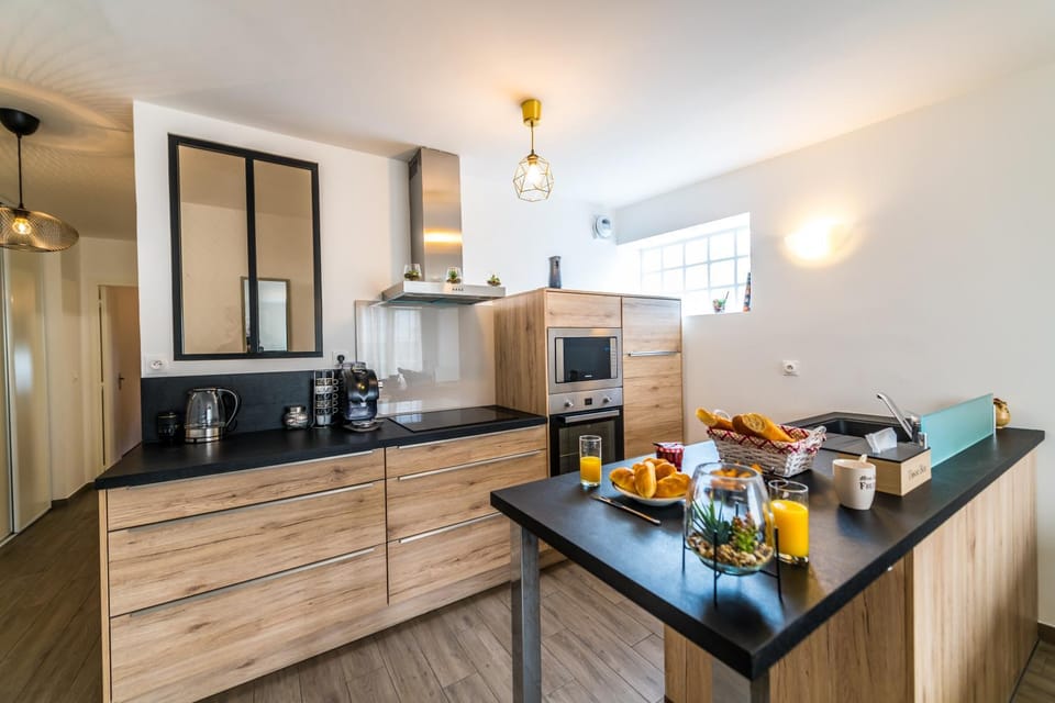 Coffee/tea facilities, Communal kitchen