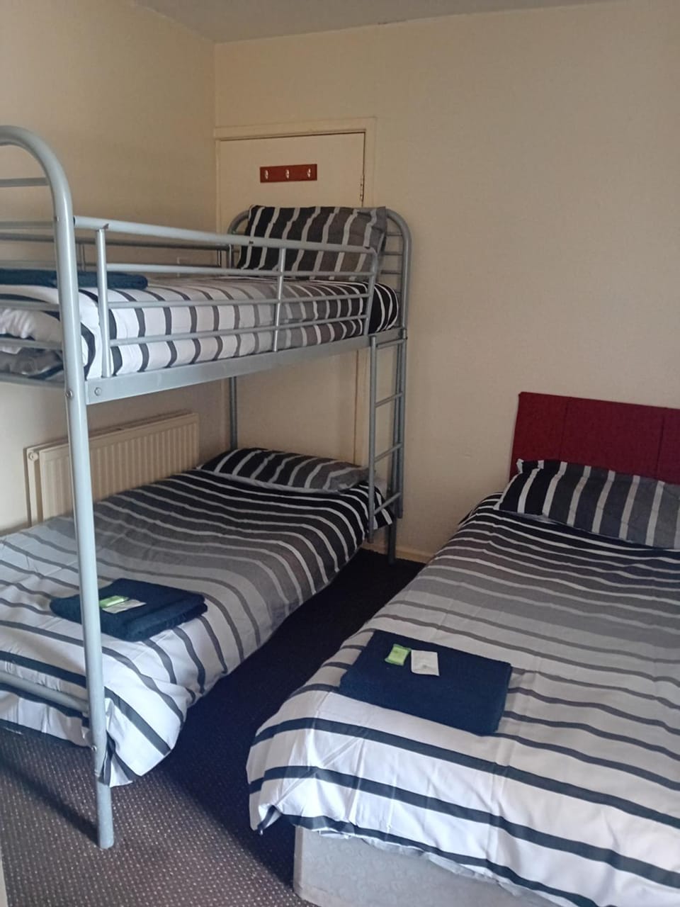 Bed, Bedroom, bunk bed