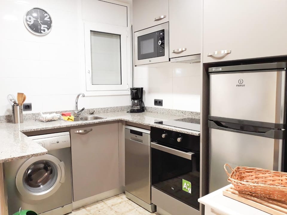 dishwasher, oven, washing machine