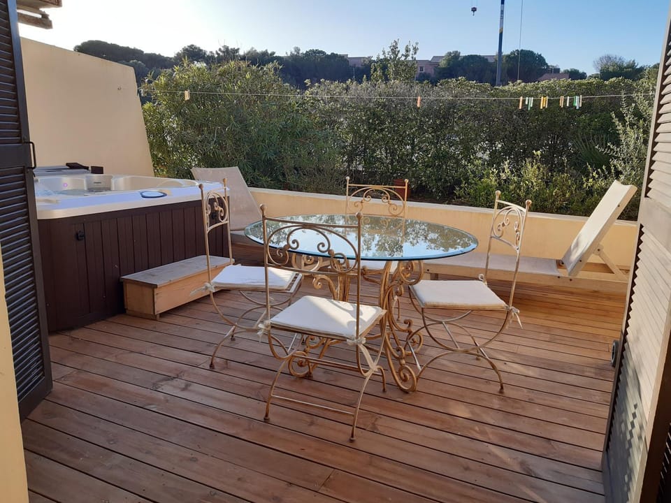 T2 rénové 100m plage avec SPA privatif entre calvi et ile rousse Apartment in Lumio