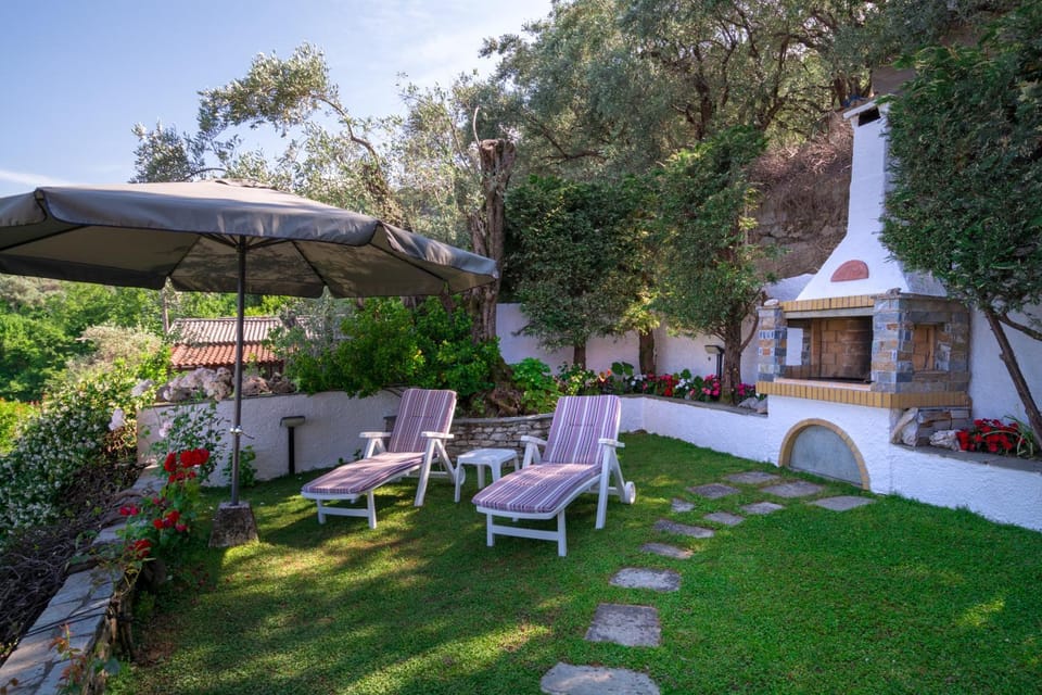 BBQ facilities, Garden