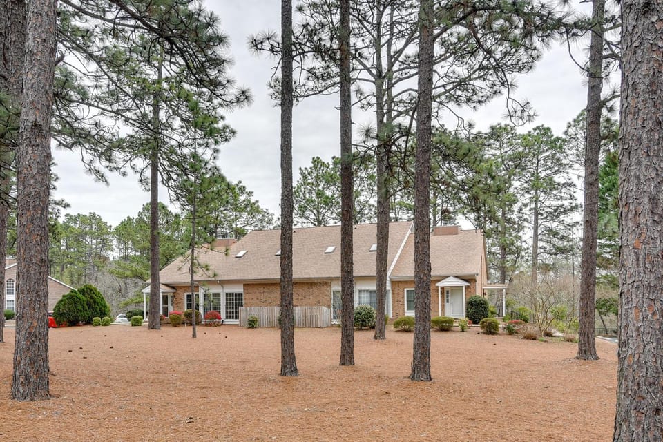 Pinehurst Condo ~ 2 Miles to Downtown & Resort! House in Pinehurst