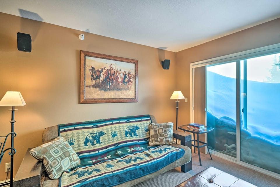 Charming Big Sky Ski Nook < 1 Mile to Ski Resort! House in Big Sky