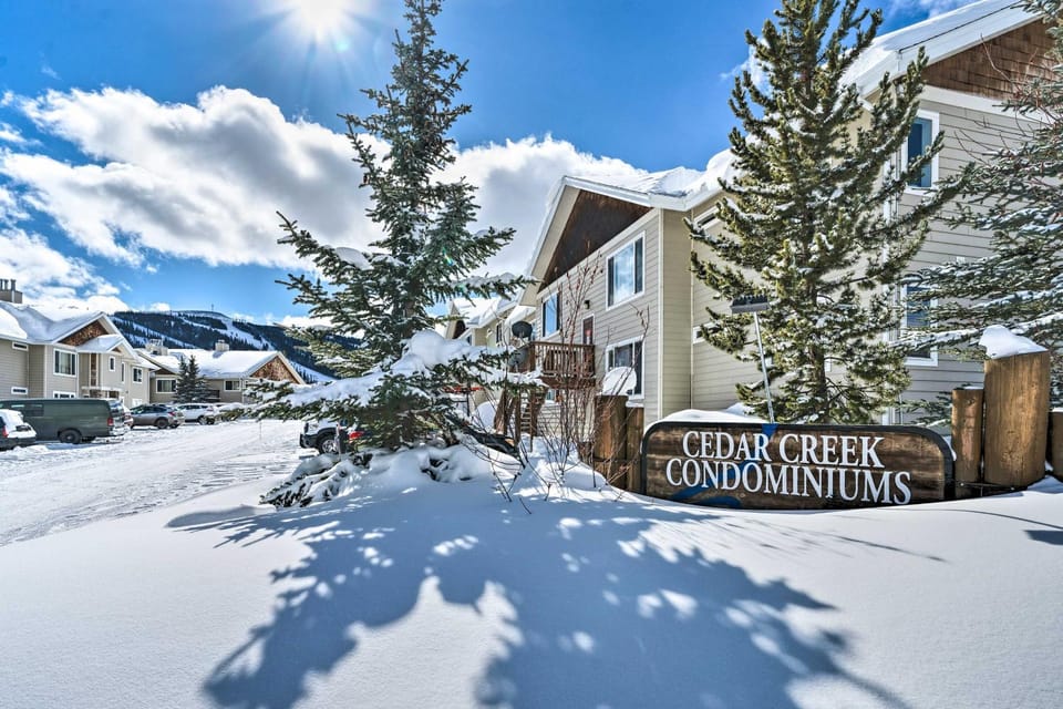 Charming Big Sky Ski Nook < 1 Mile to Ski Resort! House in Big Sky