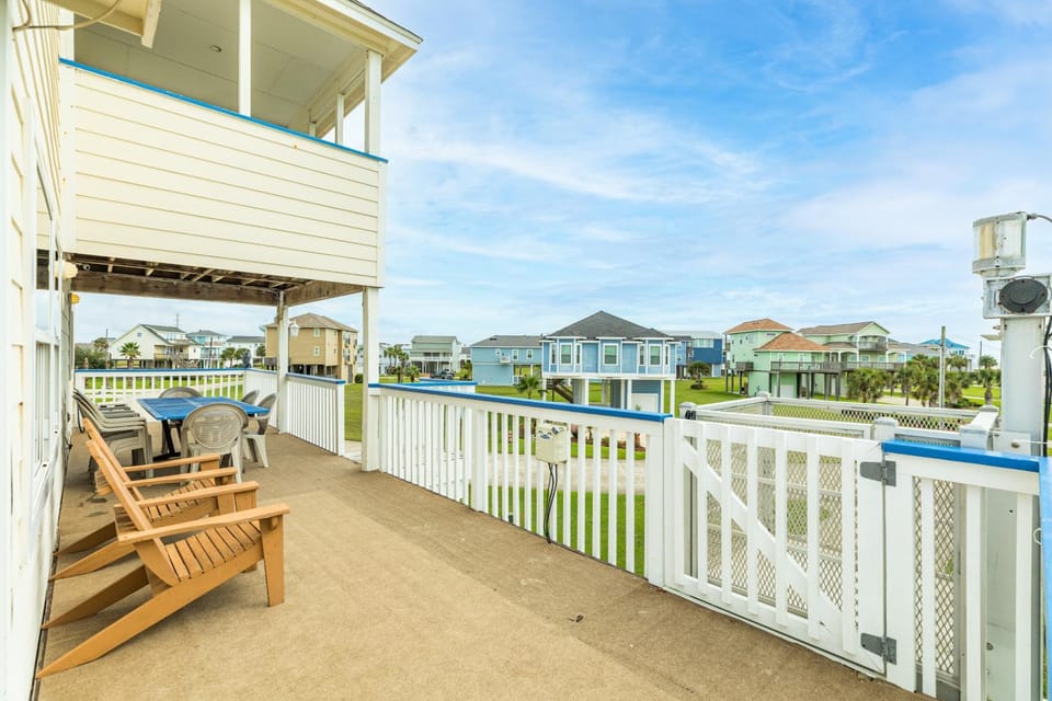 Island Beauty House in Galveston Island