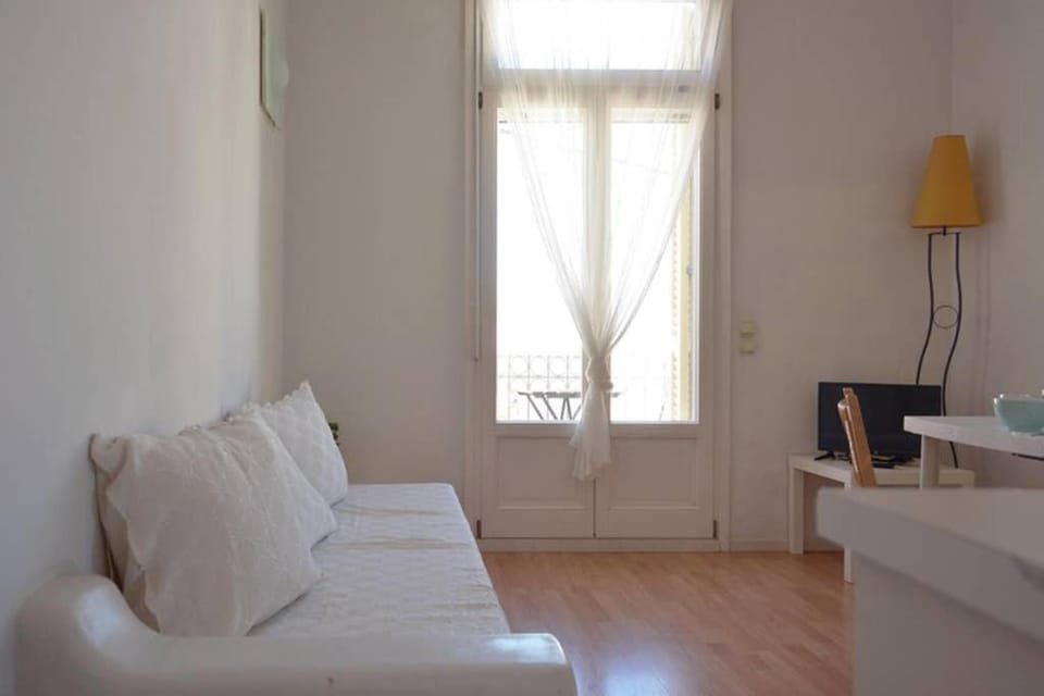Cozy Loft in Ermoupoli B Apartment in Decentralized Administration of the Aegean