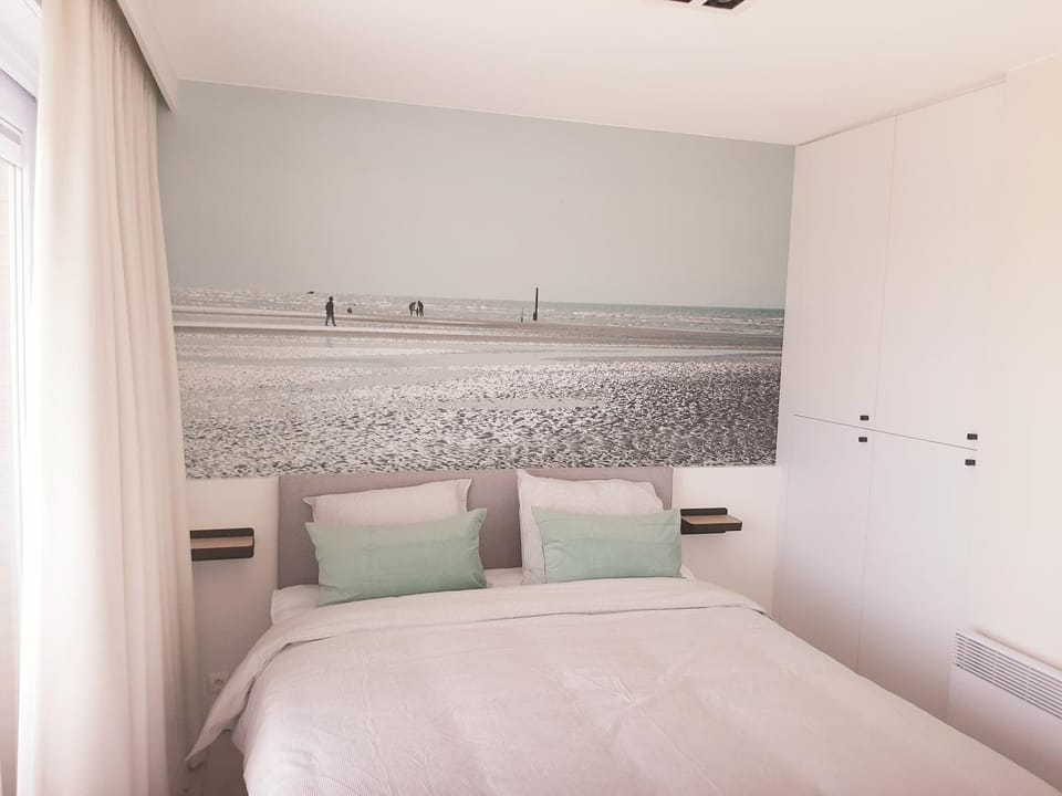 Léonie met parking Apartment in Koksijde