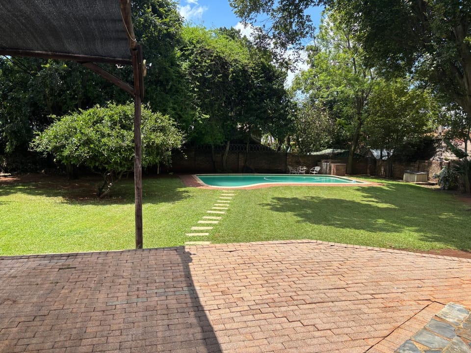 Garden, Swimming pool