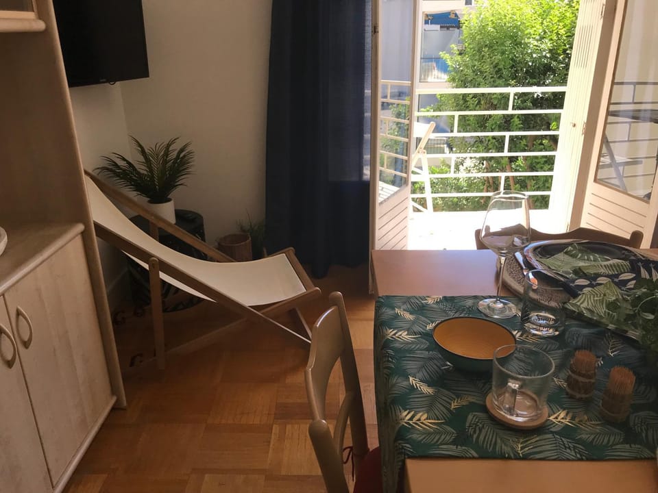 Charmant appartement au cœur de Juan les Pins Apartment in Antibes