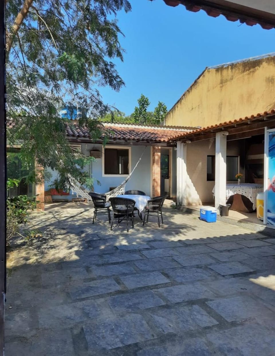 Patio, Dining area