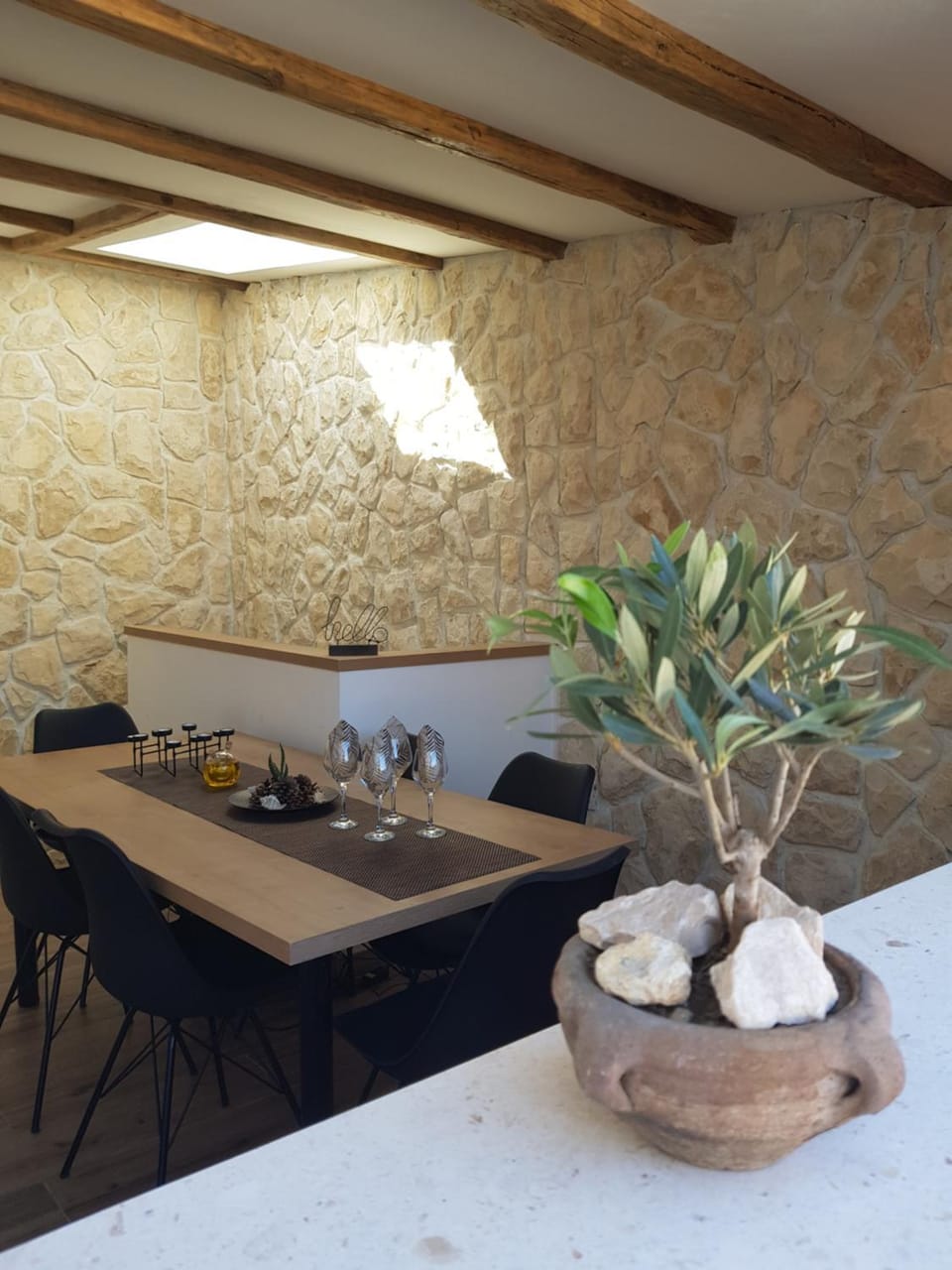 BBQ facilities, BBQ facilities, Coffee/tea facilities, Kitchen or kitchenette, Lounge or bar, Dining area, Dinner, Dinner, Family, Family