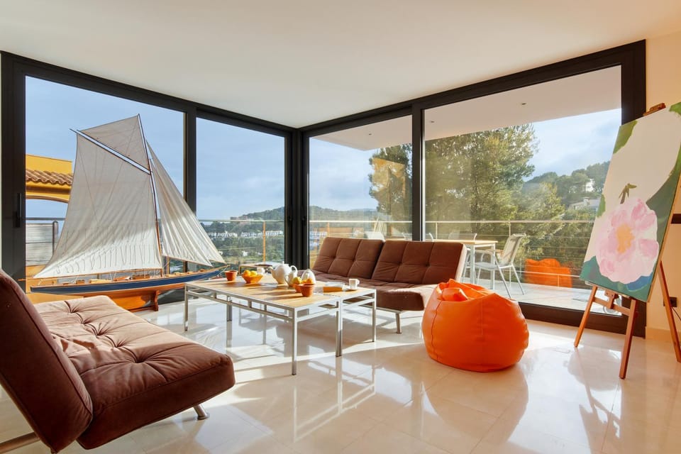Balcony/Terrace, Living room, Seating area, Pool view, Sea view, Sunset
