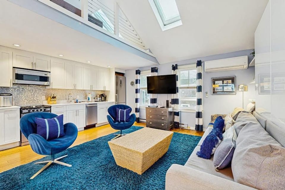 Provincetown Waterfront Studio Apartment in Provincetown