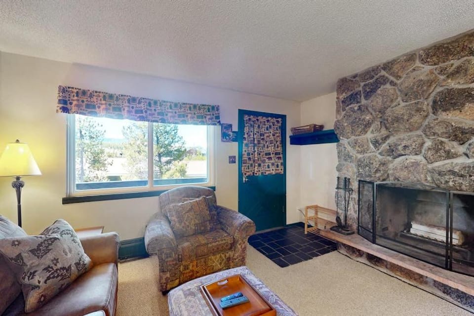 Hi Country Haus 6-15 Apartment in Fraser