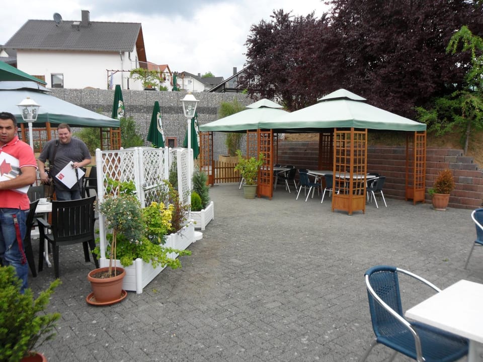 Patio, Restaurant/places to eat