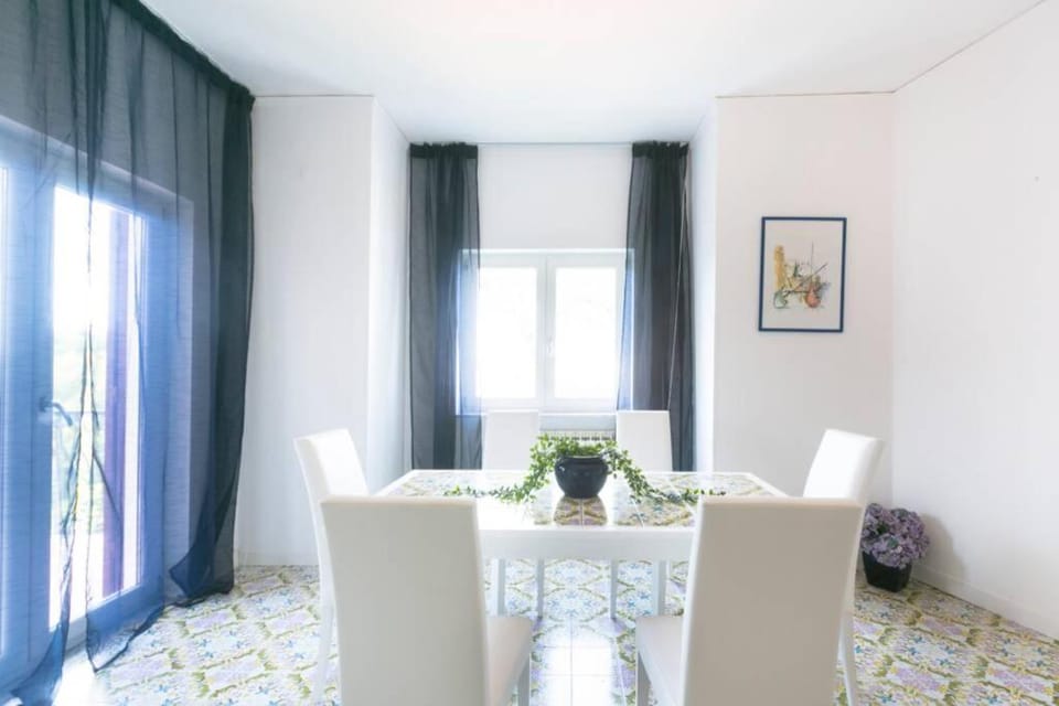 Cozy Sorrento Apartment Apartment in Priora