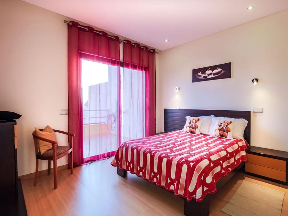 Shower, Toilet, Patio, Bathroom, Balcony/Terrace, Bedroom, cot
