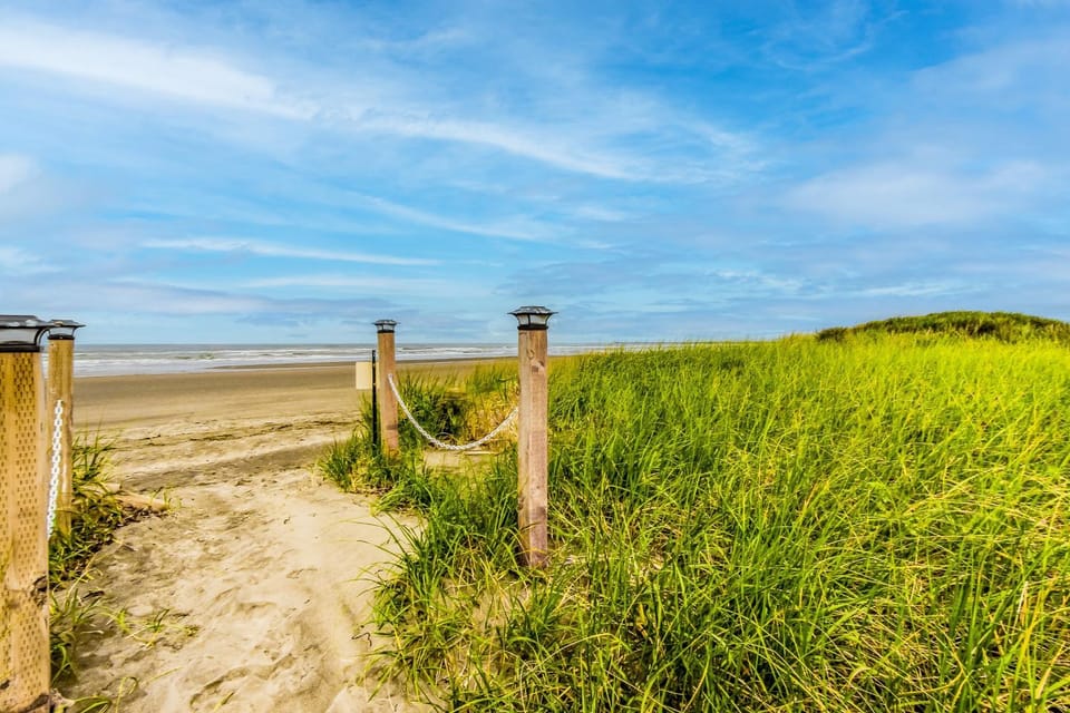 The Seaside Condo in Westport Apartment in Westport