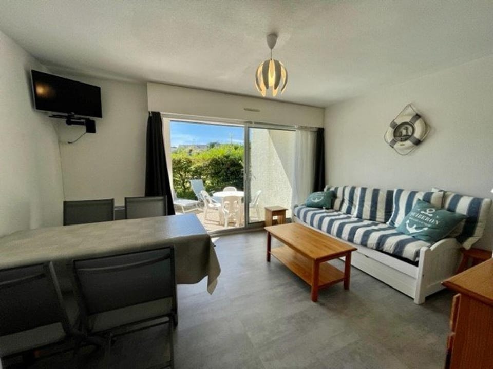 Quiberon: Appart 3 pièces, 5 pers, Animaux admis, Piscine - FR-1-478-85 Apartment in Quiberon