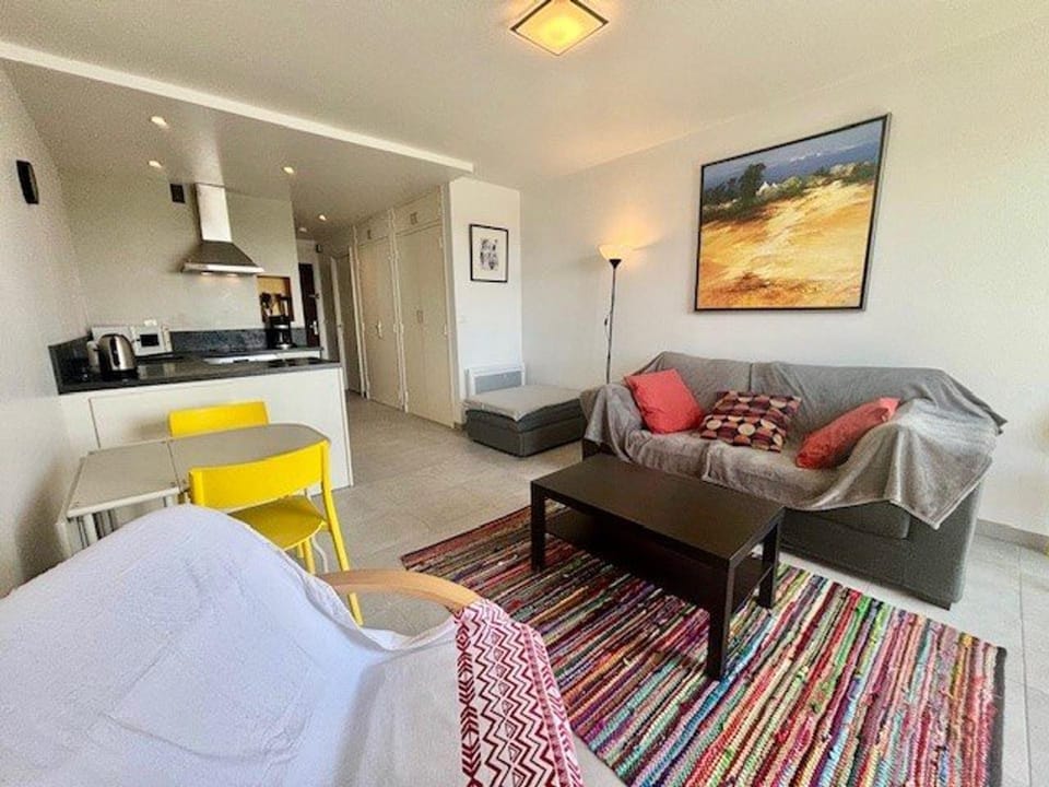 Studio - Quiberon - 2 pers - 30m² - Balcon - Parking - FR-1-478-161 Apartment in Quiberon