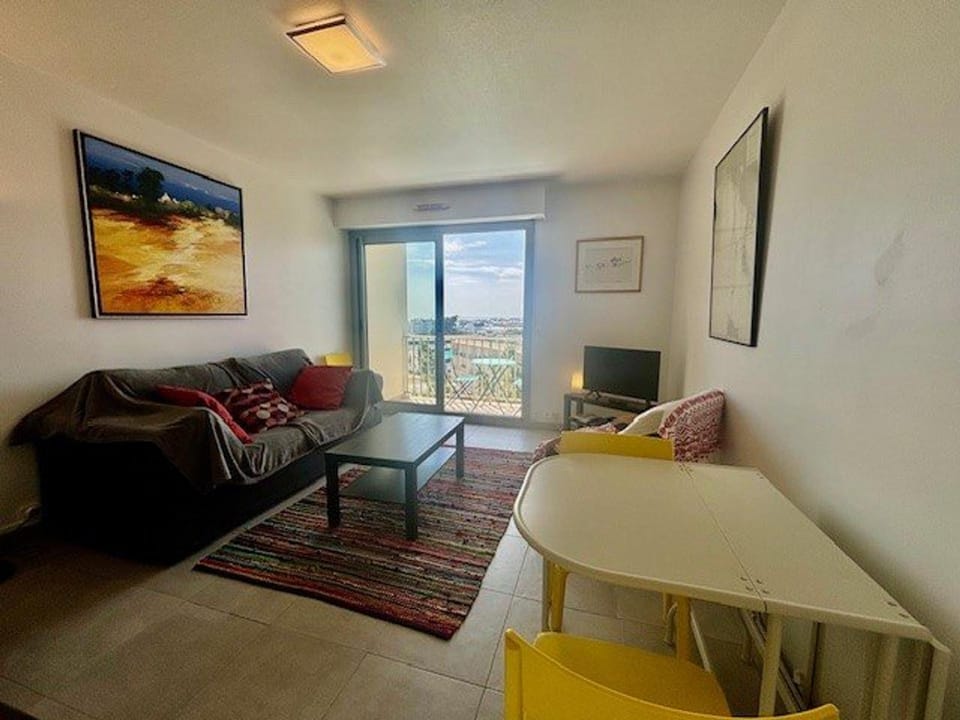 Studio - Quiberon - 2 pers - 30m² - Balcon - Parking - FR-1-478-161 Apartment in Quiberon