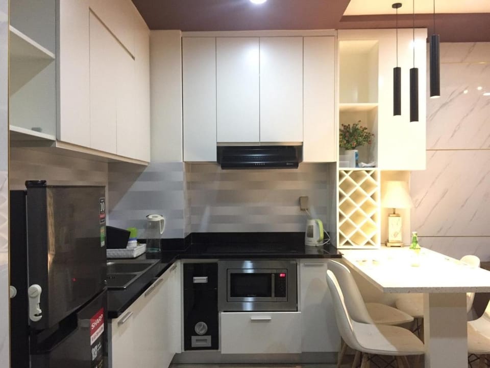 Kitchen or kitchenette, Communal kitchen