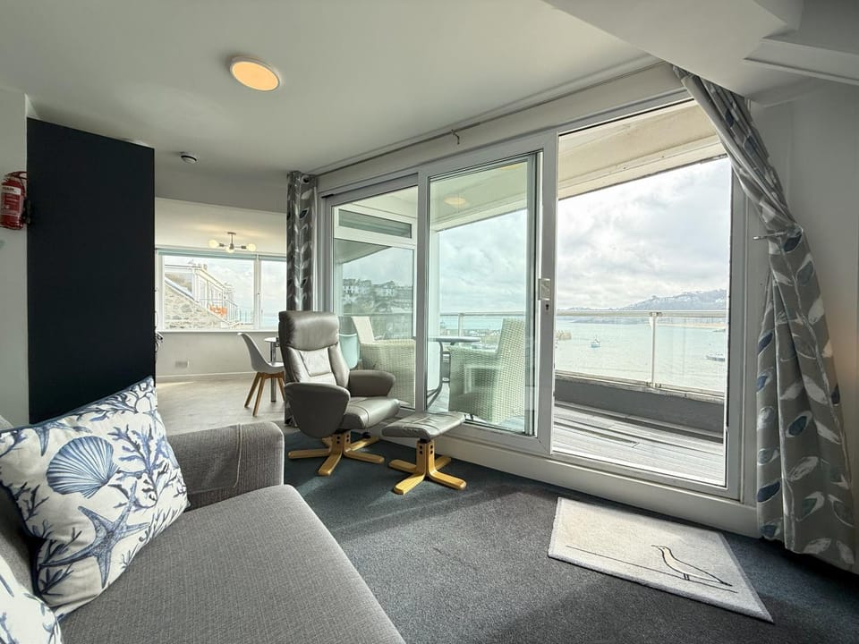 Property building, Sea view
