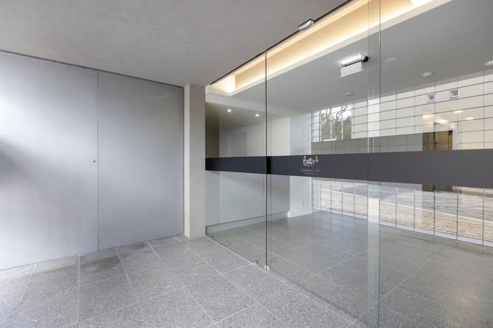 Vilar Studios with AC @ Palácio de Cristal Apartment in Porto