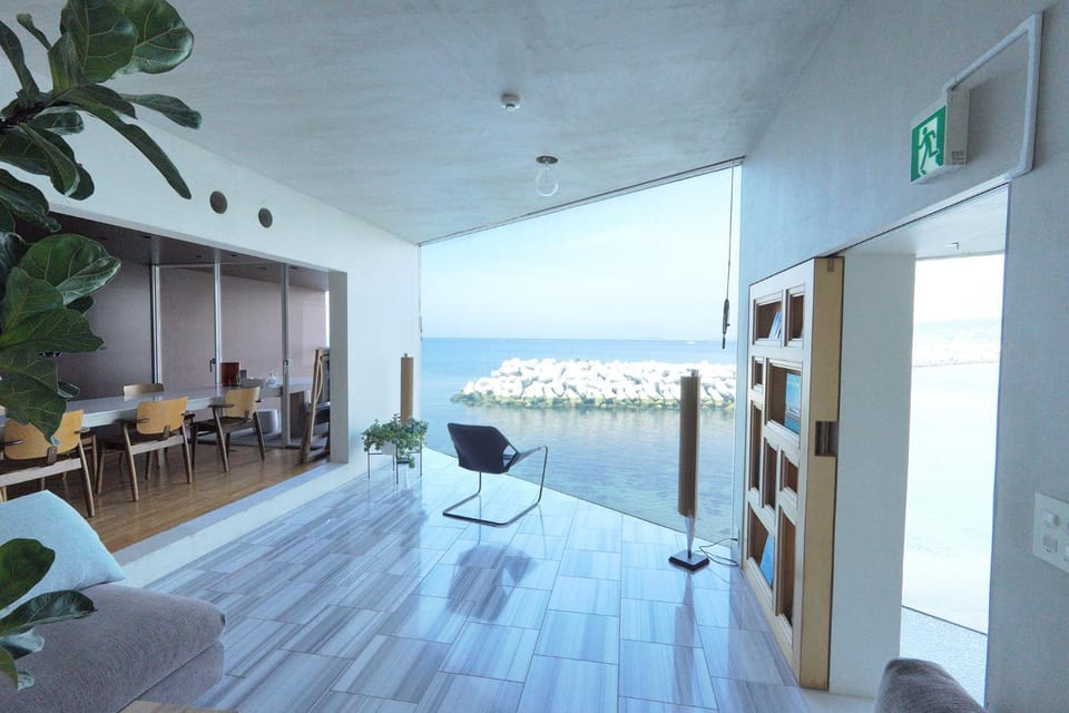 Living room, Sea view