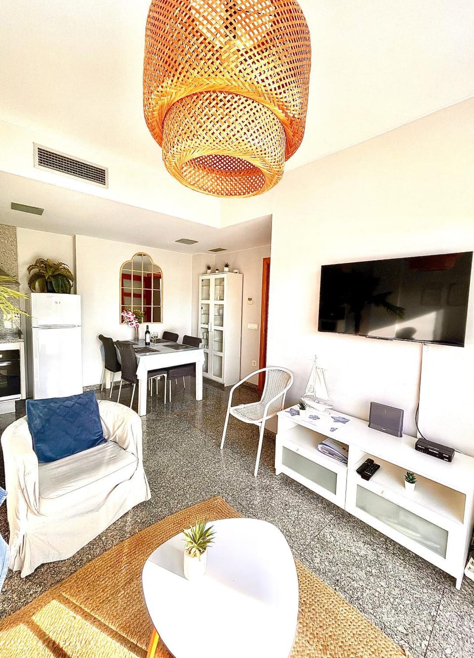 BEACH&POOL, Boutique Apartament with free parking, full equipped in Fenals Beach Apartment in Lloret de Mar