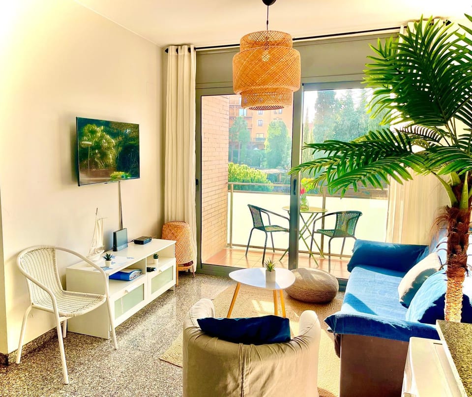 BEACH&POOL, Boutique Apartament with free parking, full equipped in Fenals Beach Apartment in Lloret de Mar