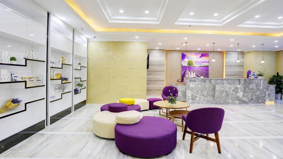 Lavande Hotel Chengdu Dafeng Shixi Park Subway Station Hotel in Chengdu