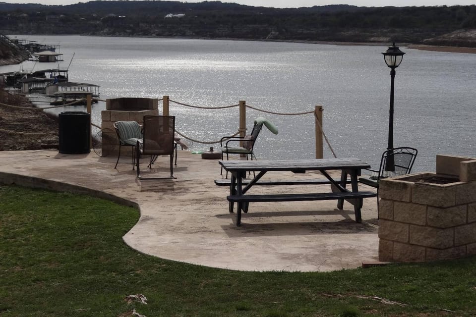 Beach Villa House in Lago Vista