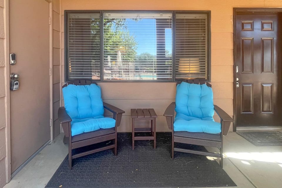 'The Painted Pony' Sedona Condo: Pool & Gym Access House in Village of Oak Creek