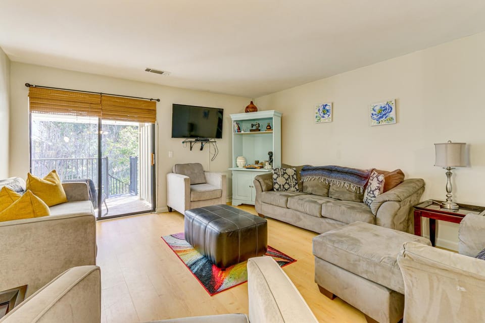 Walk to Beach, Coligny Plaza | Hilton Head Villa House in Hilton Head Island