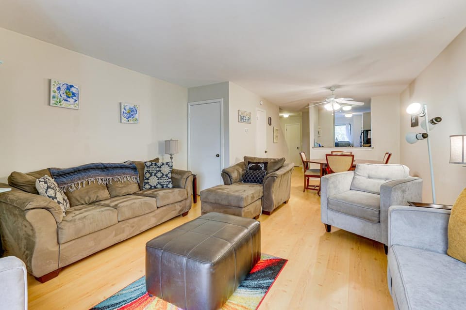 Walk to Beach, Coligny Plaza | Hilton Head Villa House in Hilton Head Island
