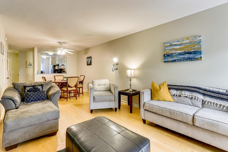 Walk to Beach, Coligny Plaza | Hilton Head Villa House in Hilton Head Island