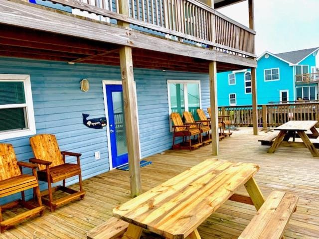 See the Sea - Beachfront House in Surfside Beach