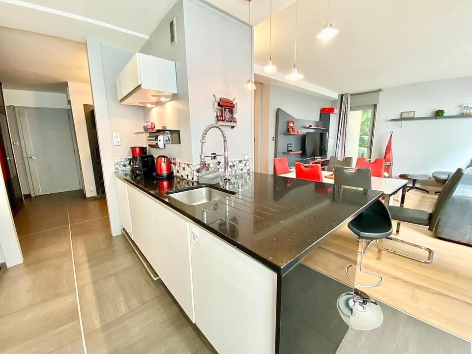 LA FORCLAZ - Centre ville & Lac, Balcon, Parking Apartment in Annecy
