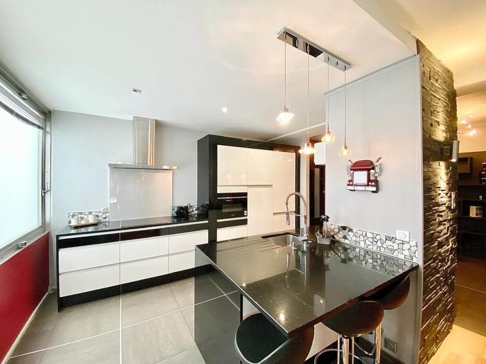 LA FORCLAZ - Centre ville & Lac, Balcon, Parking Apartment in Annecy