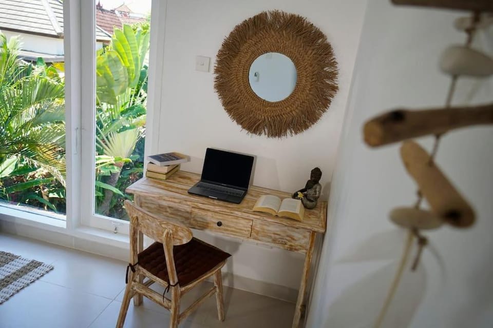 BIG TROPICAL VILLA,POOL, BILLARD, TOP LOCATION Villa in North Kuta