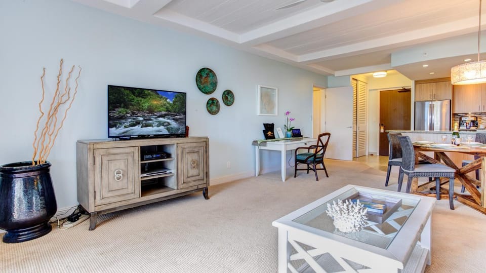 TV and multimedia, Living room, Dining area